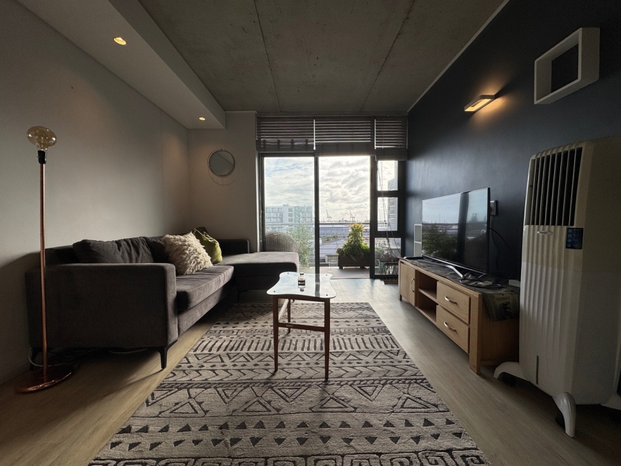To Let 1 Bedroom Property for Rent in Woodstock Western Cape